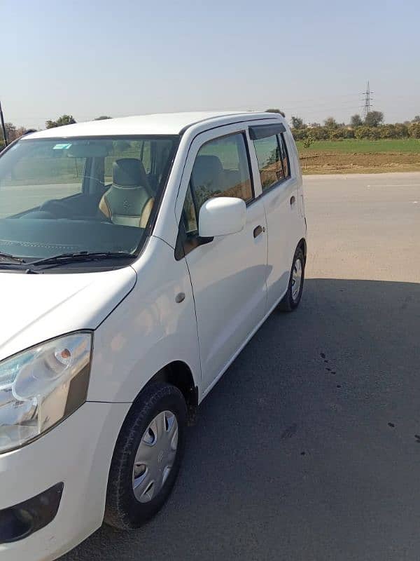 Suzuki Wagon R 2018 16