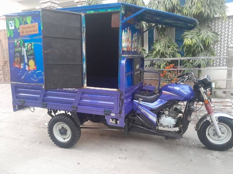 Road prince 150 cc loader rikshaw 1