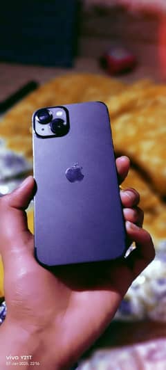 Apple iPhone 13