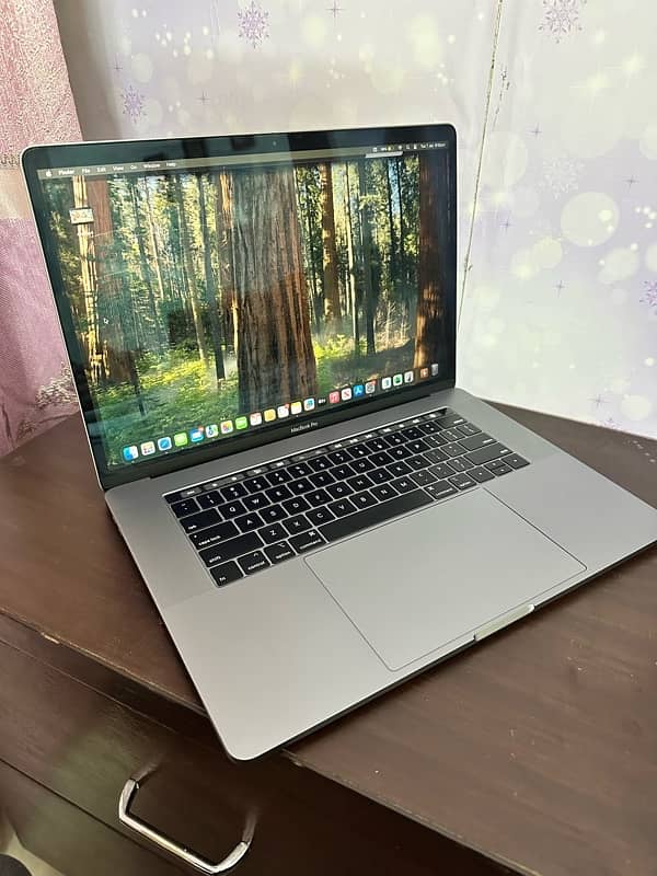 Apple MacBook Pro 2019 0