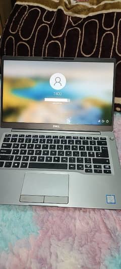 i7 8th 16gb 256 with touch screen