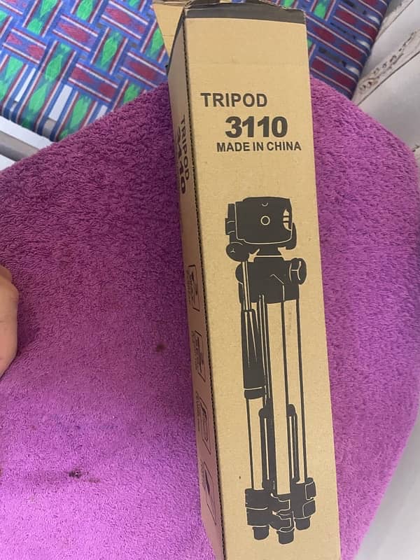 tripod stand 2