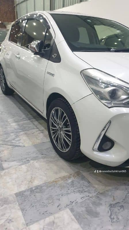 Toyota Vitz 2017 3