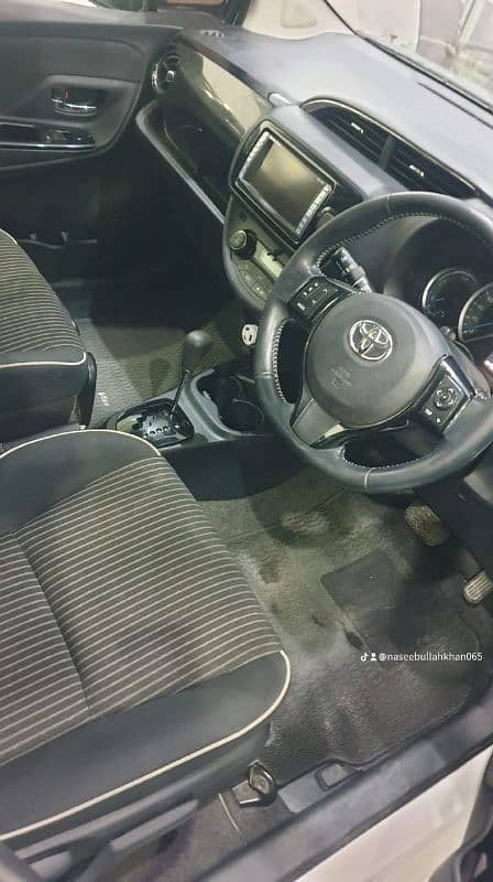 Toyota Vitz 2017 5