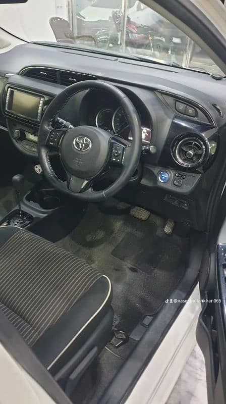 Toyota Vitz 2017 9