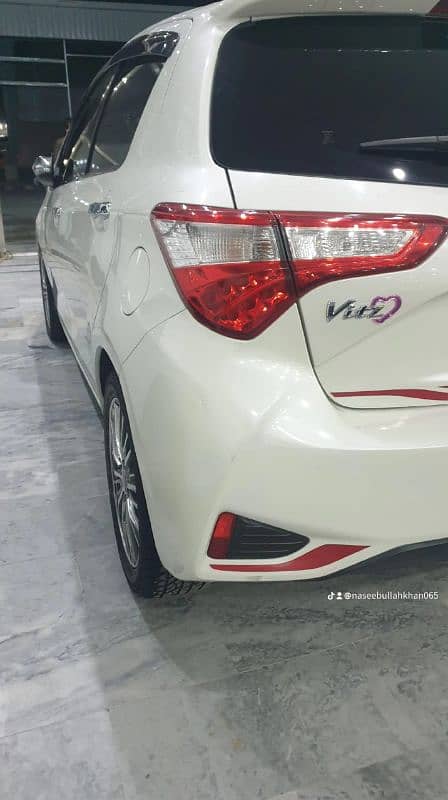 Toyota Vitz 2017 11