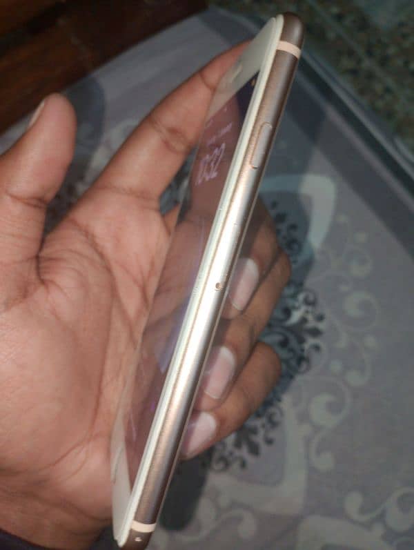 IPHONE 8 10/10 CONDITION FOR SALE 1