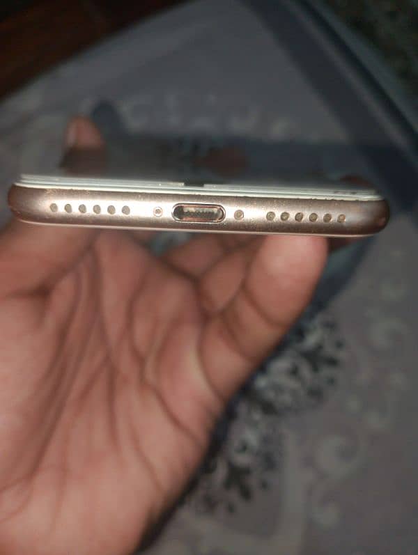 IPHONE 8 10/10 CONDITION FOR SALE 2