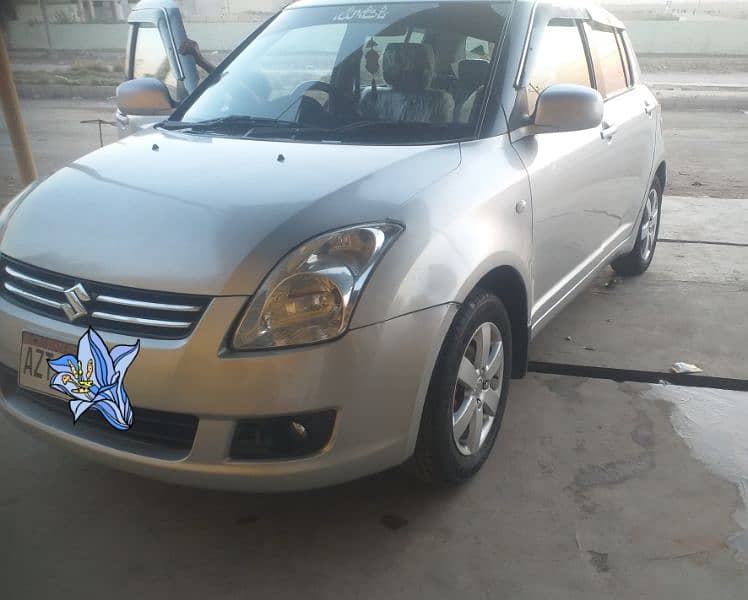 Suzuki Swift 2013 DLX 1.3 4