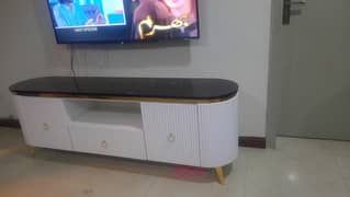 TV console with centre table