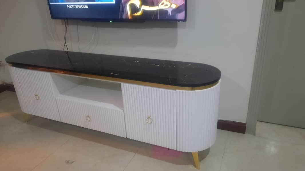 TV console with centre table 1