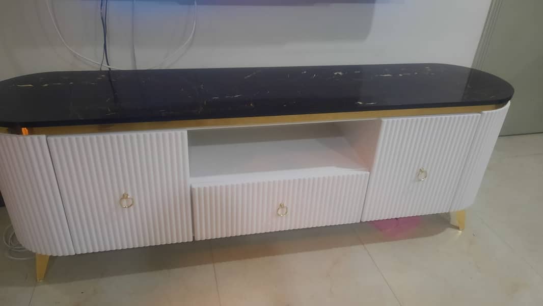 TV console with centre table 2