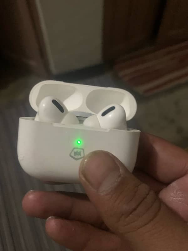 apple airpod for sale base sound good battery 2