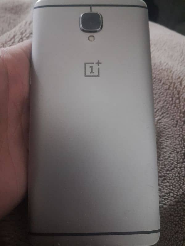 one plus 10/10 urgent sale 2