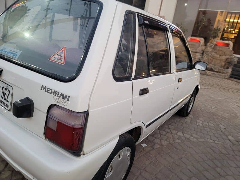 Suzuki Mehran VXR 2017 5