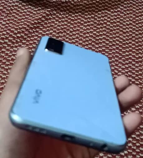 Vivo Y12s 1