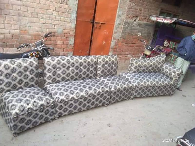 Brand New Small Size Chinese Sofa Set (6-Seater) 3