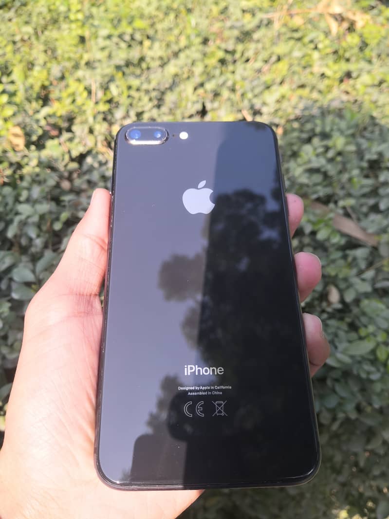 iPhone 8 Plus 64 GB non PTA with original charger 3