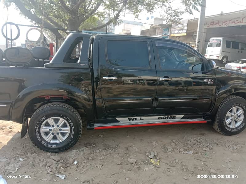 Toyota Hilux 2012 5