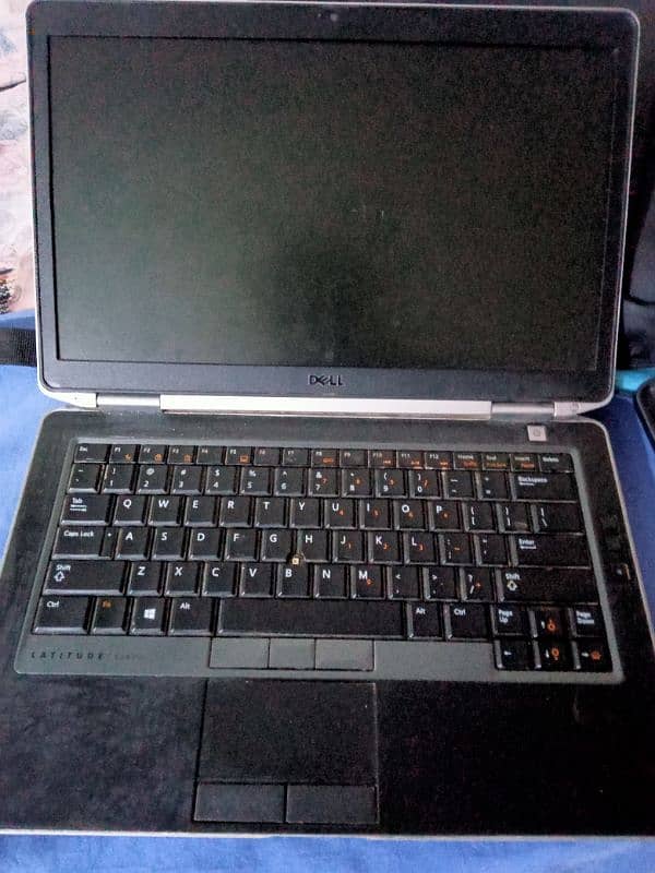 Dell Laptop altitude 1