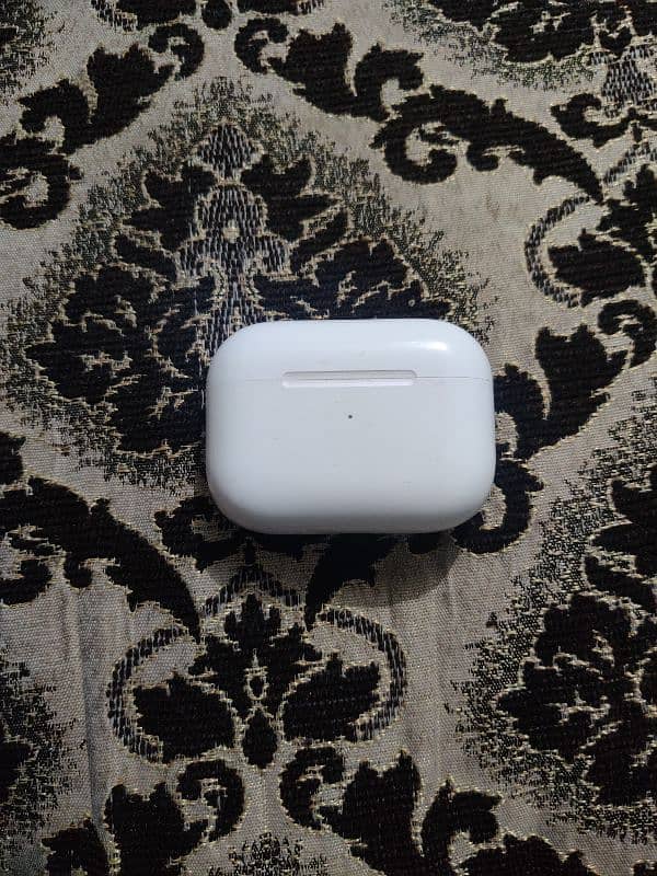 Airpods Pro 2 Original Just 1 month used 3