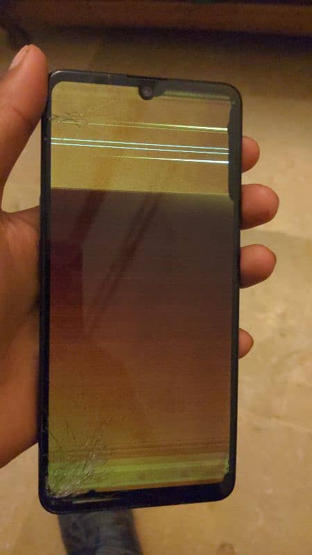 aquos zero 5g gaming phone panel broken 1