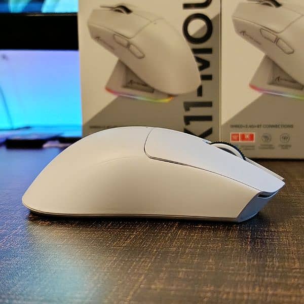 Attackshark X11 Wireless Gaming Mouse • Brand New 4