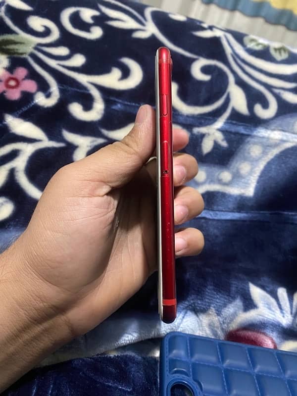 I Phone 7 (Red Product) 128Gb 23000Rs 2