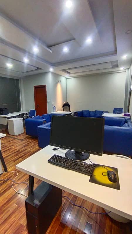 G/11 markaz new Plaza vip location 2nd floor 858sq dubel office available for rent real piks 10