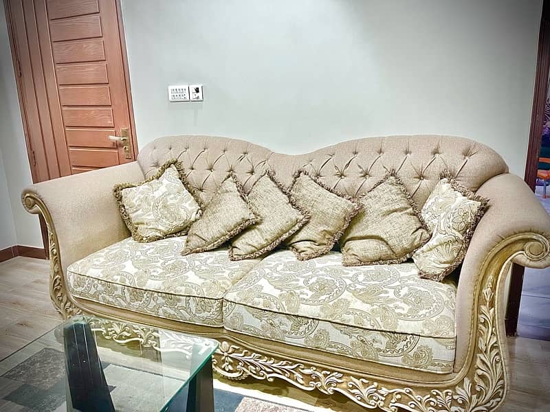 “URGENT SALE” 7-Seater Sofa for Sale - Excellent Condition! 3