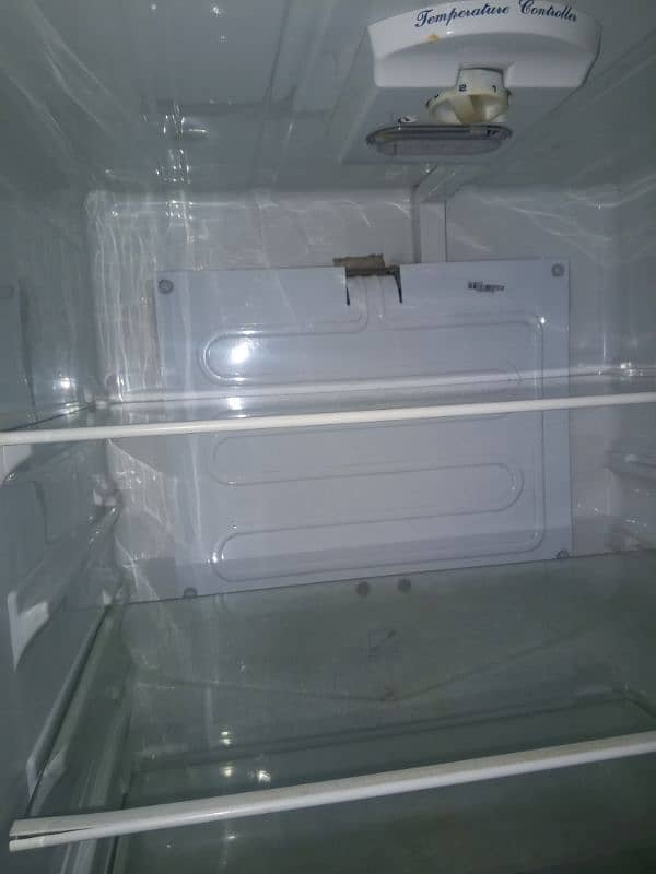 dawlance fridge inverter good condition medium size 10