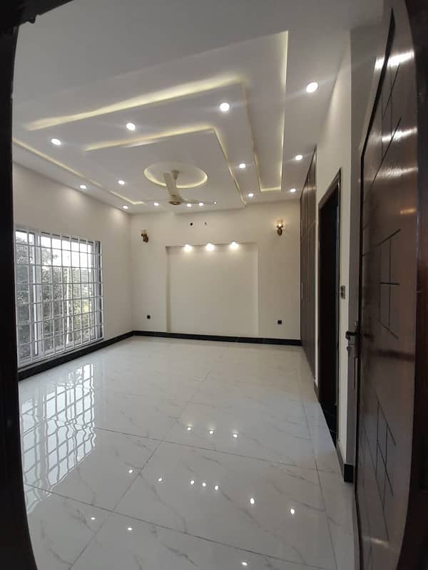 6 MARLA LOWER PORTION FOR RENT IN BAHRIA TOWN LAHORE 0