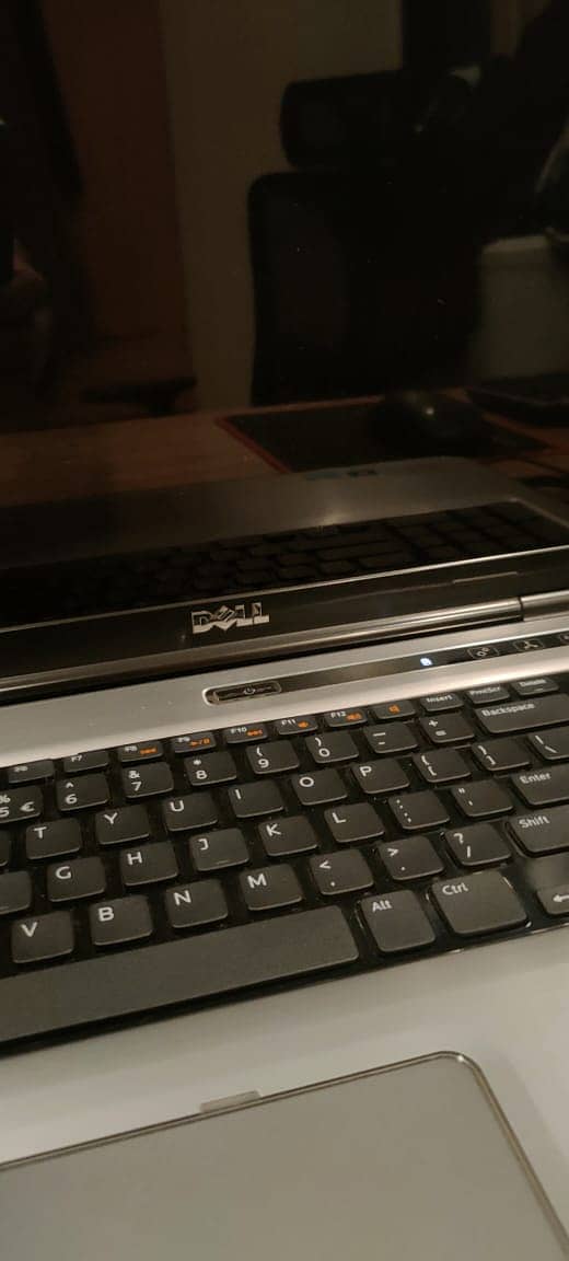 Dell XPS 1