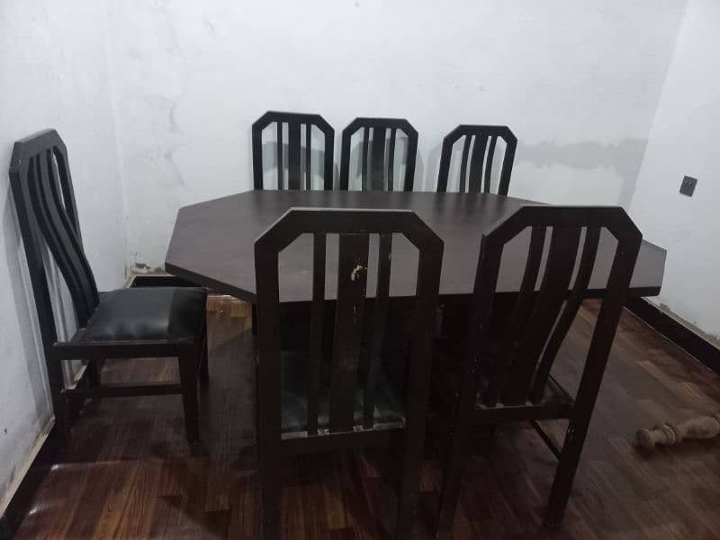 Dining Table For sale 4