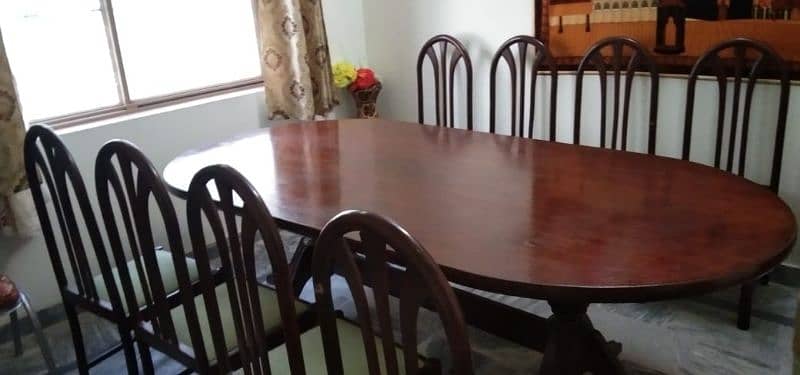 Dining Table with chairs 0