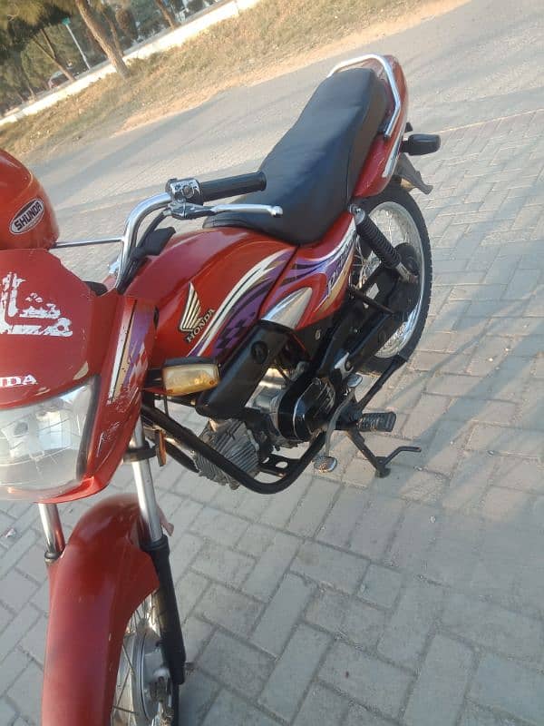 Honda pridor 2014 model  in good condition 4