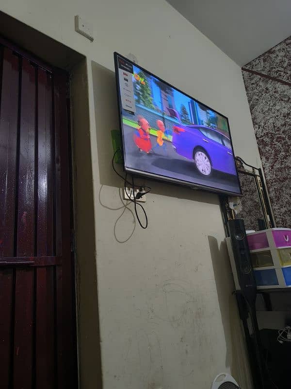 tcl led p8 50" good condition saf 10/10 full box 3