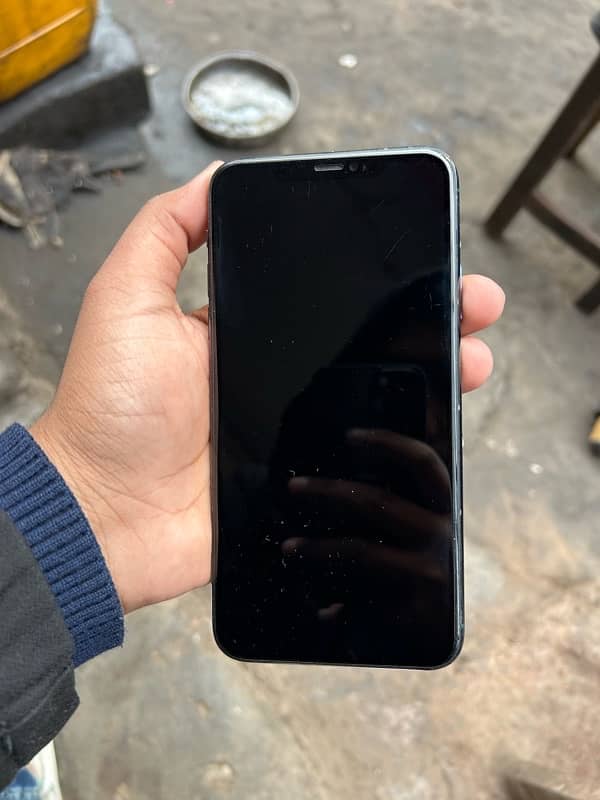 iPhone 11 Pro max 2