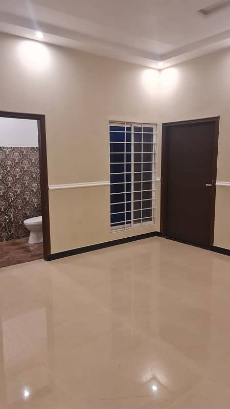 6 Marla Beautiful house available for sale in Al-Qayyum Garden Lahore 5