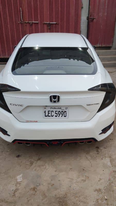 Honda Civic Oriel 2017 0