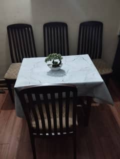 Dining table & 4 chairs for sale