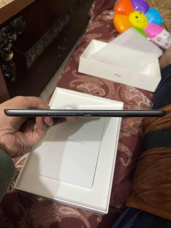 Apple ipad 9 generation 4