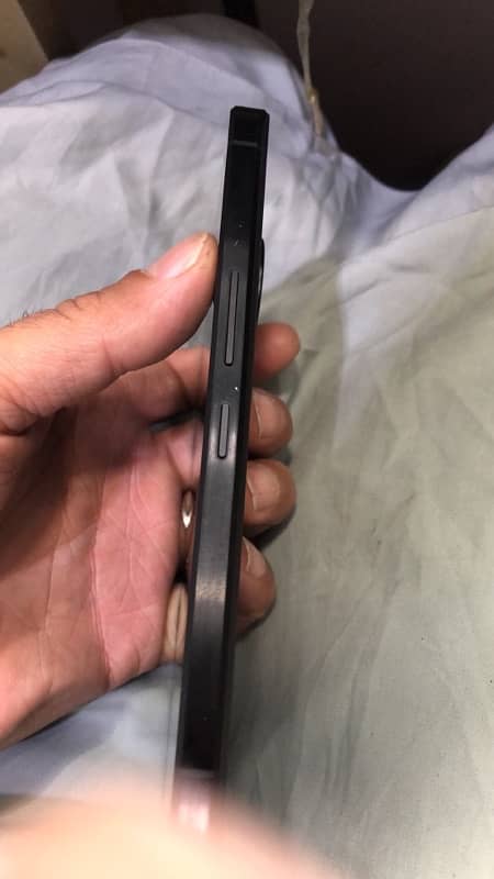 Aquos R7 good condition 5