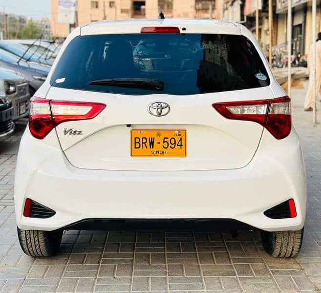 Toyota Vitz 2017 3