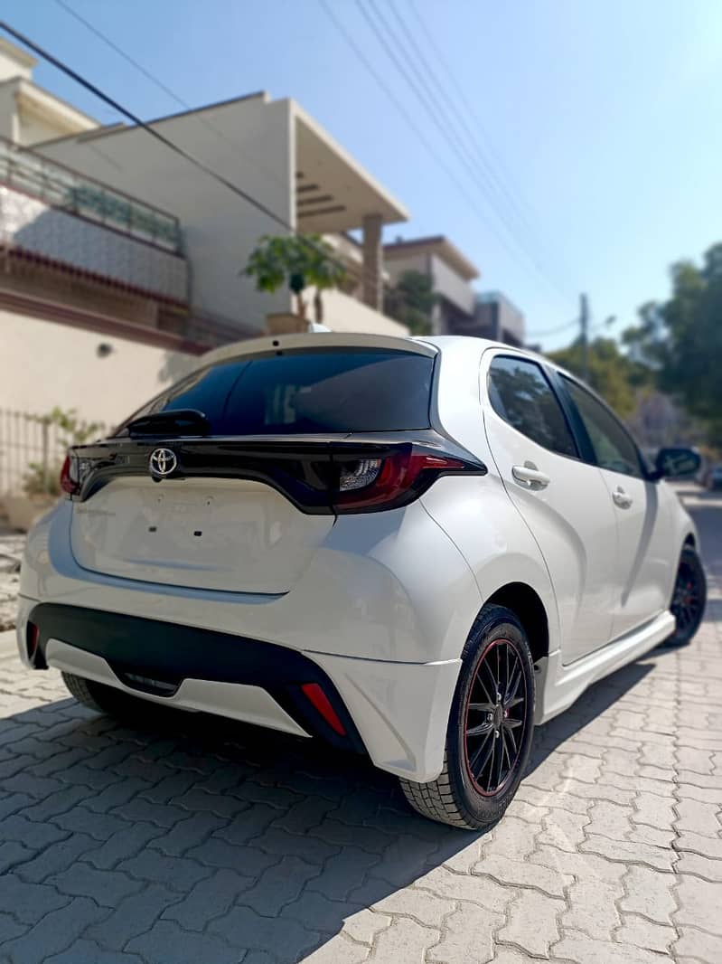 Toyota Yaris 2021 4