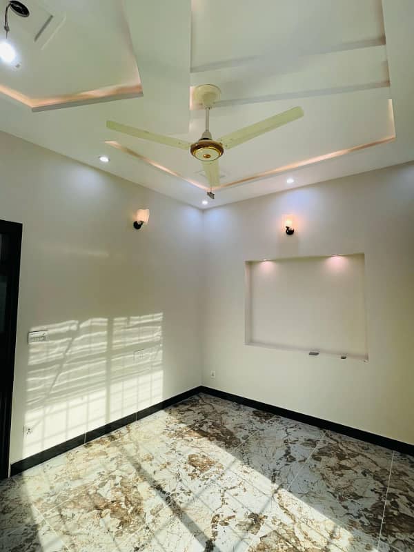 5Marla Luxury Brand New House Available For Sale In Al Kabir Town Lahore 4