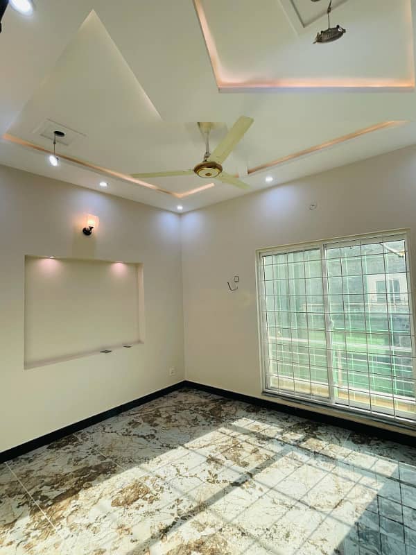 5Marla Luxury Brand New House Available For Sale In Al Kabir Town Lahore 5