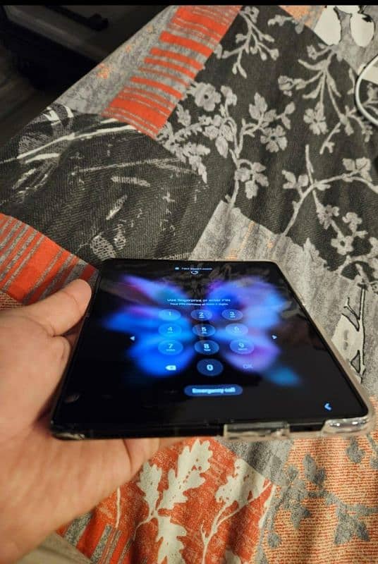 Samsung Galaxy Z Fold 3 4