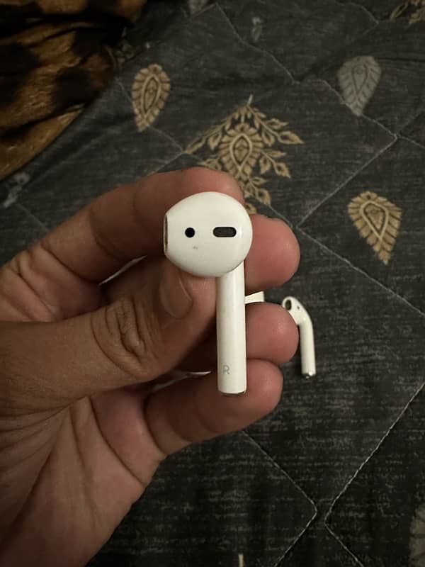 Original Apple Airpods 2 3