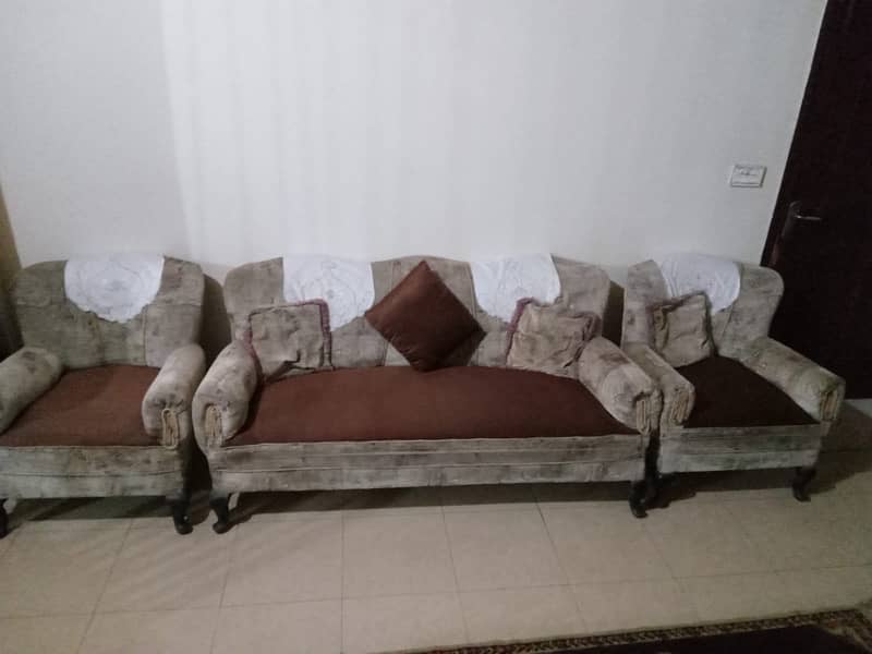 (5 seater sofa ) 2